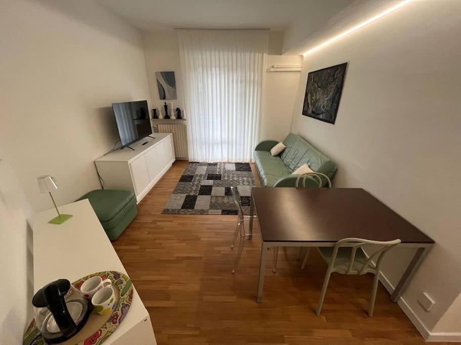Appartamento Spazioso In Centro Piacenza Exterior foto